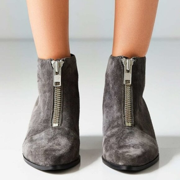 Grey City Winona Suede Block Heel Pointy Toe Silver Zipper Ankle Boot Size 6 - Picture 1 of 16